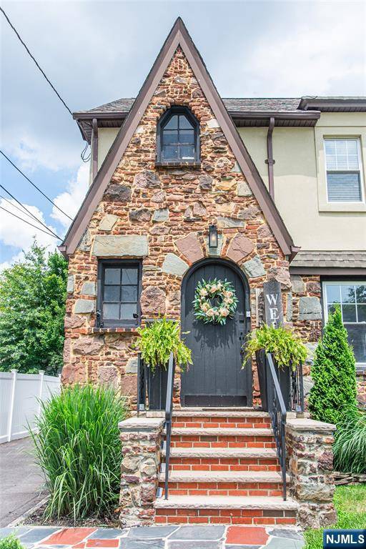 Roselle, NJ 07203,433 5th AVE