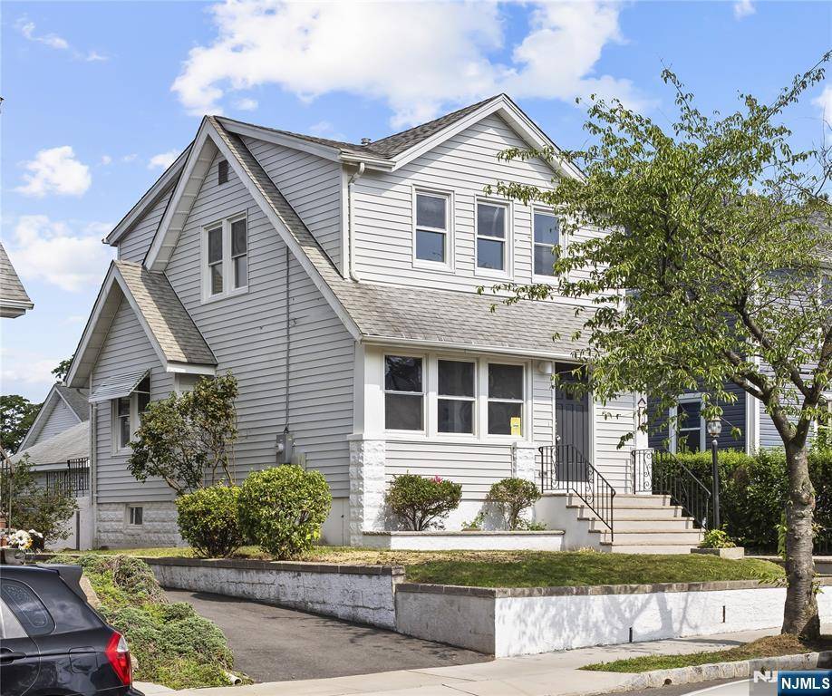 27 King PL, Belleville, NJ 07109