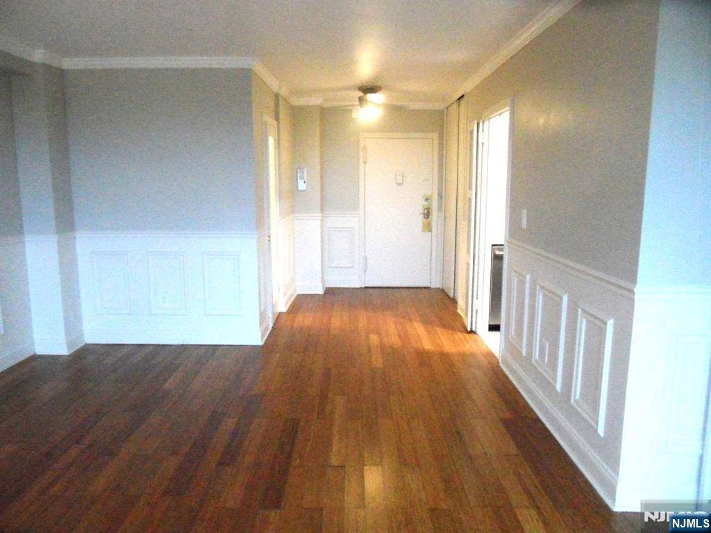 East Orange, NJ 07017,276 Prospect #8D