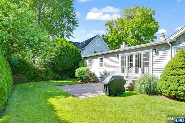 Glen Rock, NJ 07452,143 Delmar AVE