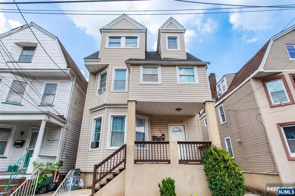 Newark, NJ 07103,305 S 11th ST