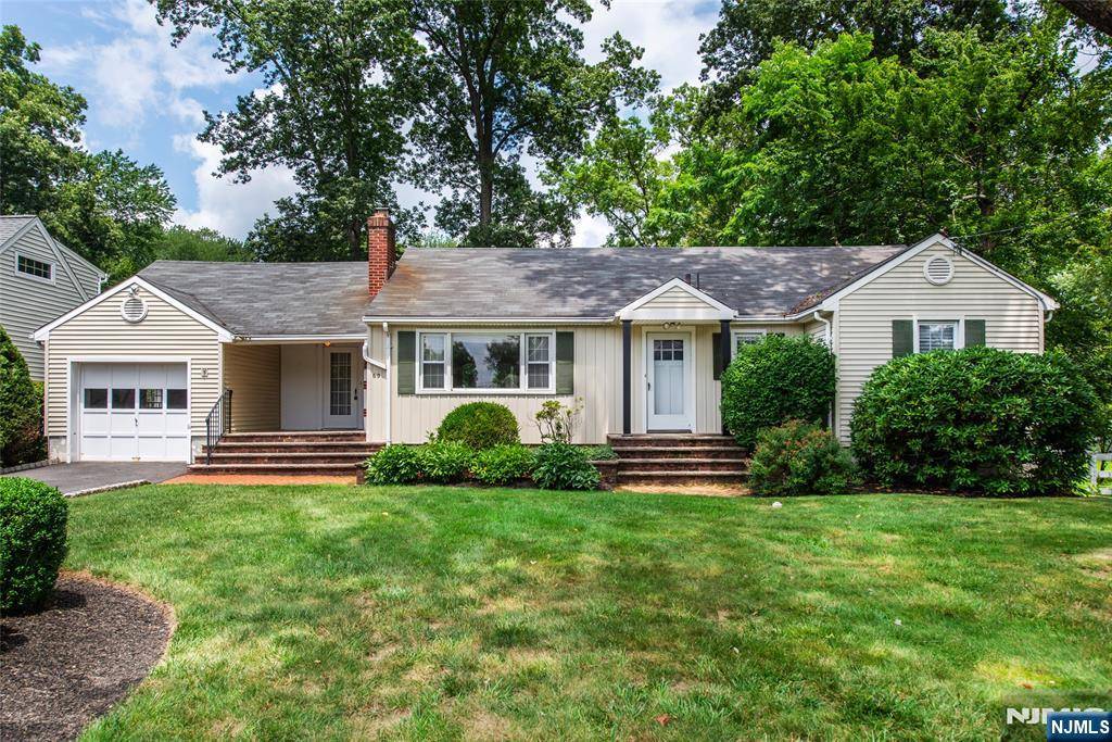 60 Riverside DR, Denville Township, NJ 07834