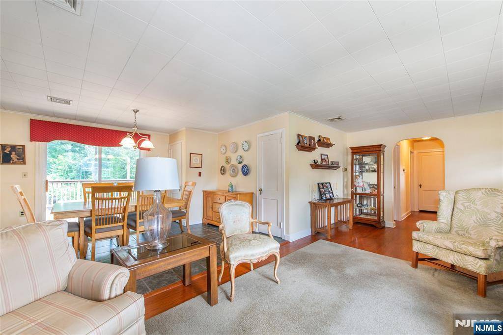 Denville Township, NJ 07834,60 Riverside DR