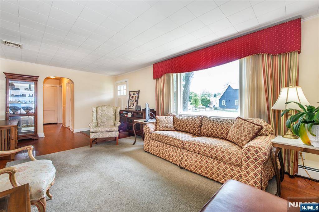 Denville Township, NJ 07834,60 Riverside DR