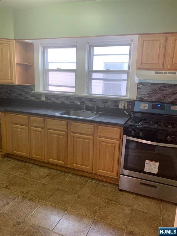 East Orange, NJ 07017,106 Summit ST