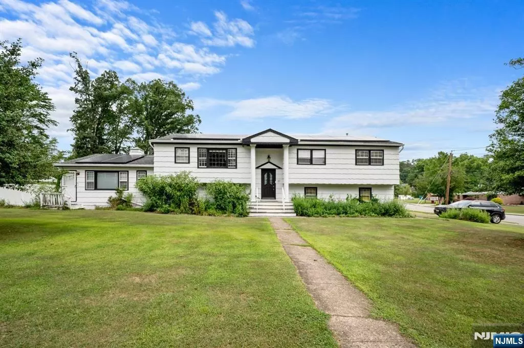 Wayne, NJ 07470,37 Pitman PL