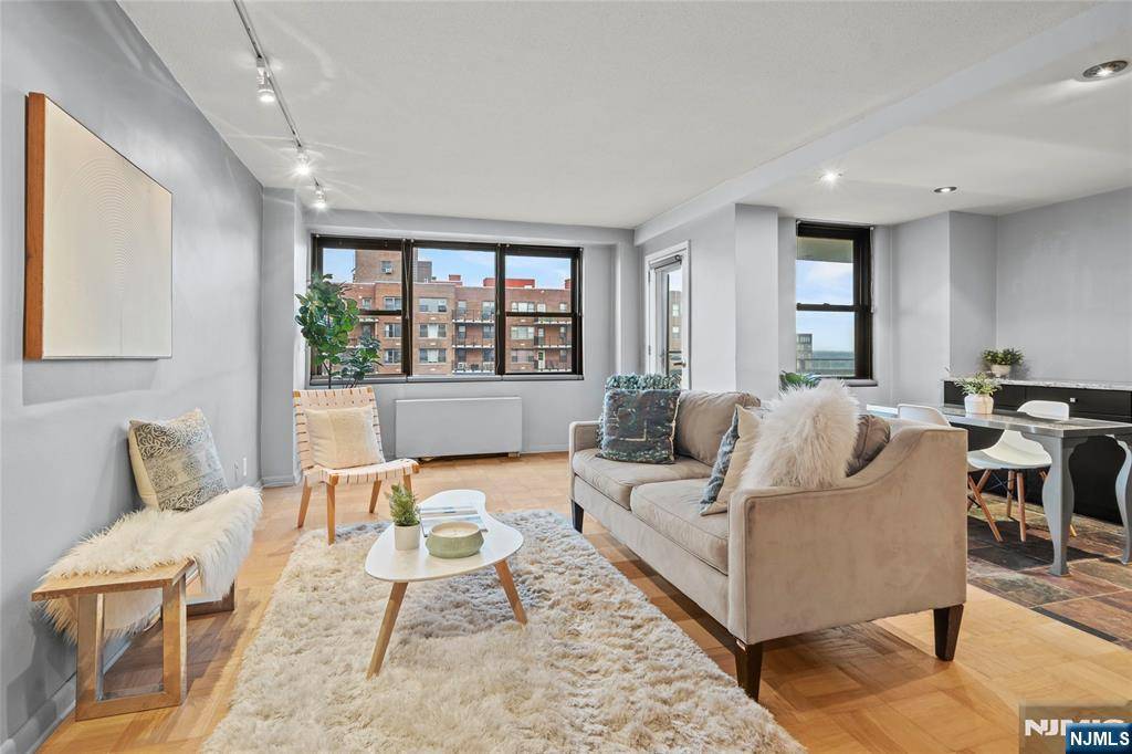201 Saint Pauls AVE #15k, Jersey City, NJ 07306