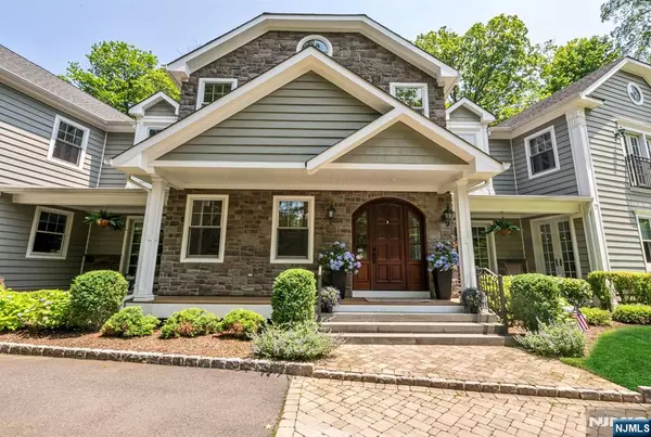 Saddle River, NJ 07458,1 Tanbark TRL