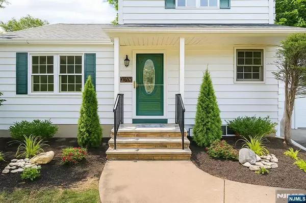 Glen Rock, NJ 07452,674 Ackerman AVE