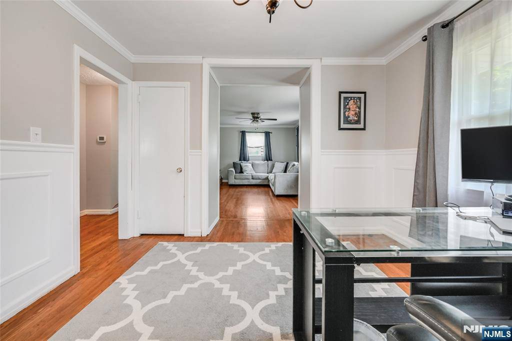 Bloomfield, NJ 07003,23 Bromley PL