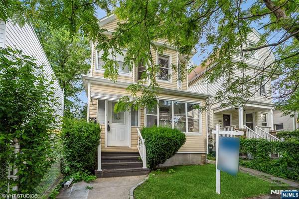 33 Liberty ST, West Orange, NJ 07052