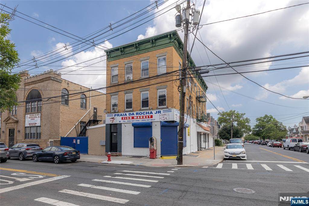 267 2nd, Elizabeth, NJ 07206
