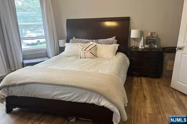 Bloomfield, NJ 07003,19 Spring ST #1