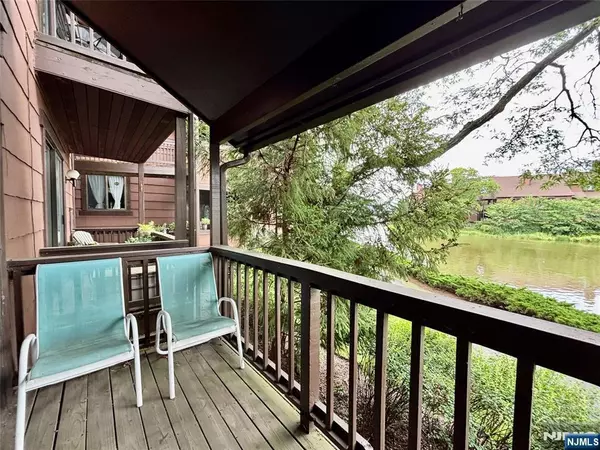 Secaucus, NJ 07094,141 Sandpiper Key #141