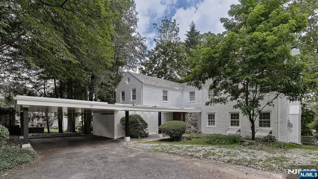 West Orange, NJ 07052,57 Winding WAY