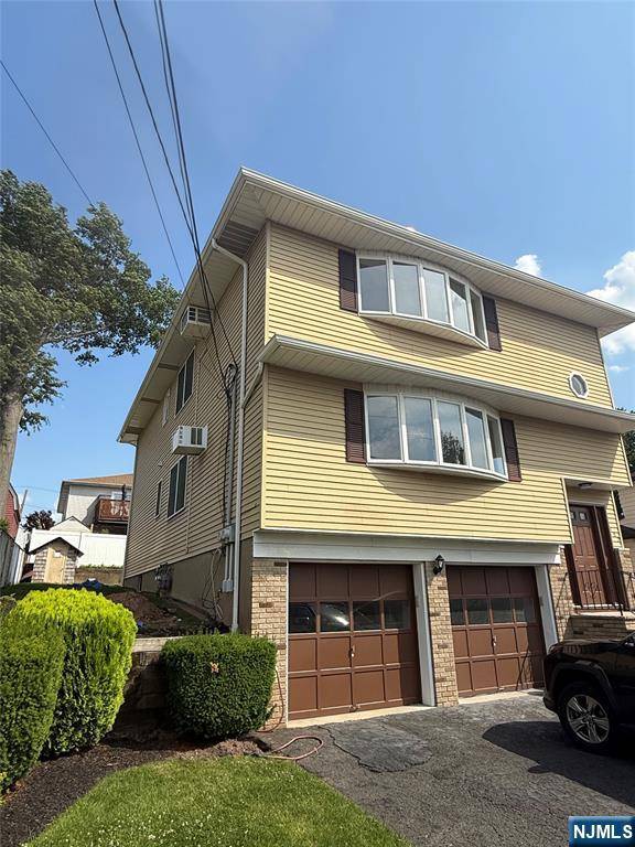 Wood Ridge, NJ 07075,152 12th ST