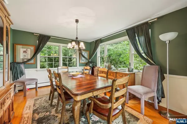 Englewood Cliffs, NJ 07632,50 Rock RD