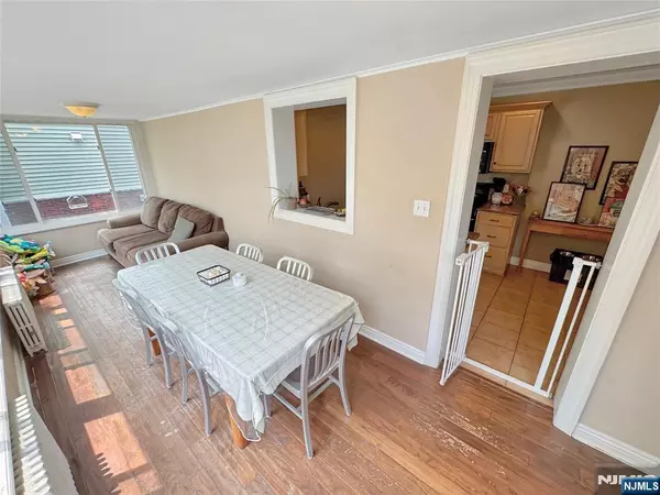 Fair Lawn, NJ 07410,11-02 Charles ST