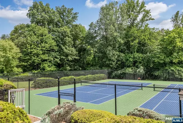Mahwah, NJ 07430,123 Macleish CT