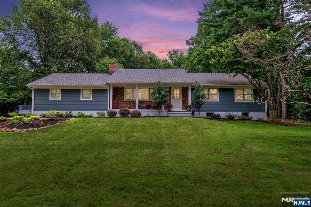 175 Airmont AVE, Mahwah, NJ 07430