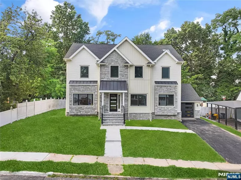 46 Bilton ST, Teaneck, NJ 07666