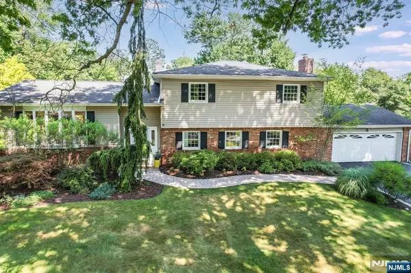 535 Richard PL, Wyckoff, NJ 07481