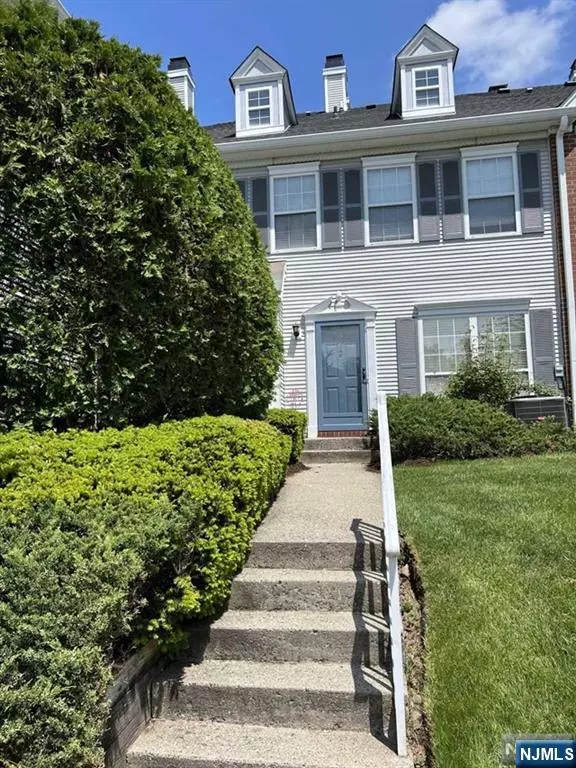 1097 Coventry WAY, Mahwah, NJ 07430