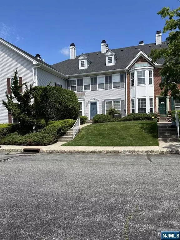 1097 Coventry WAY, Mahwah, NJ 07430
