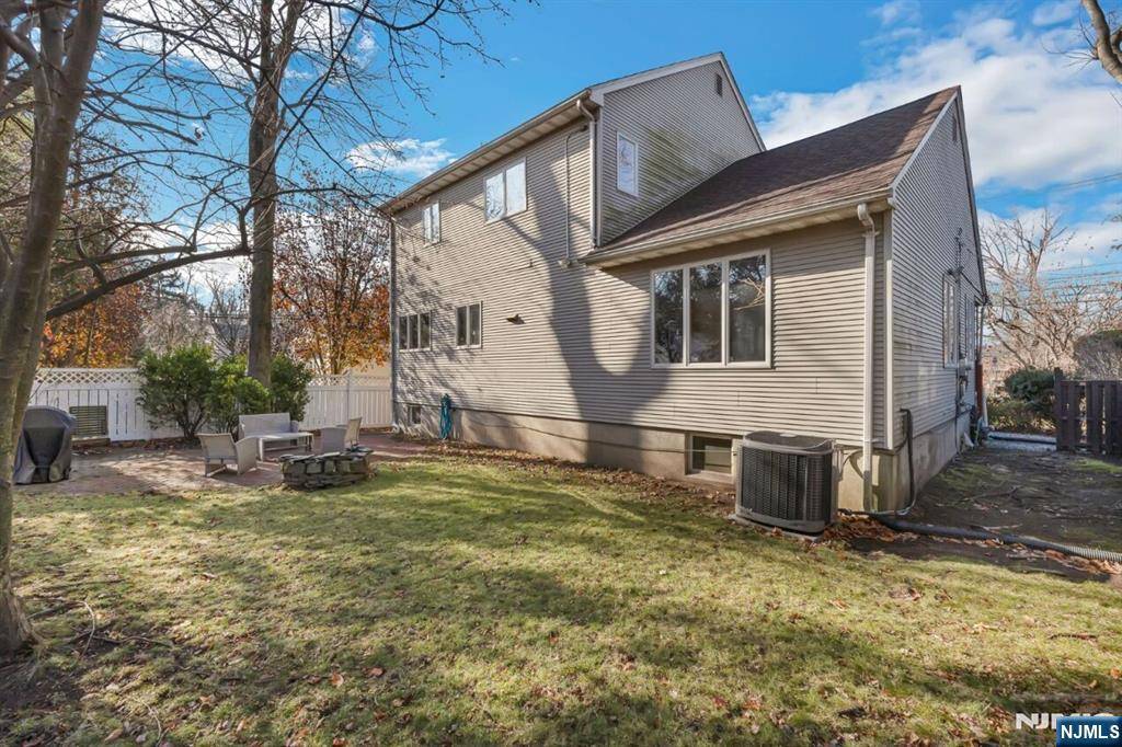 Teaneck, NJ 07666,1153 River RD