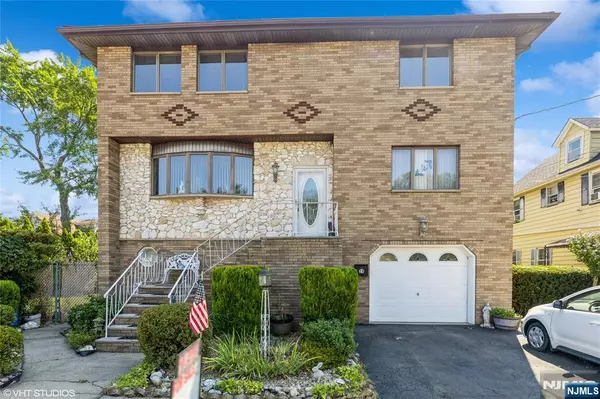 28 Daniel ST, Moonachie, NJ 07074
