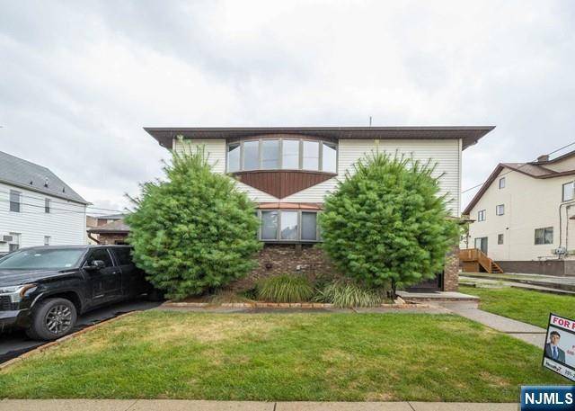 28 Scudder ST, Garfield, NJ 07026