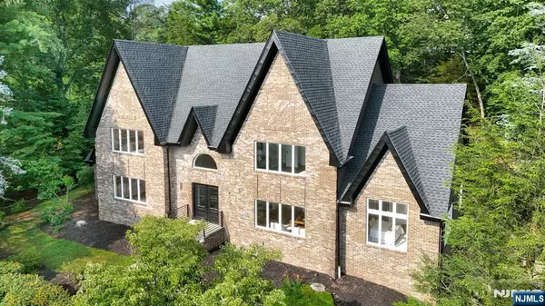 63 Westview RD, Wayne, NJ 07470