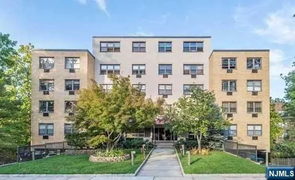 300 Lookout AVE #C4, Hackensack, NJ 07601