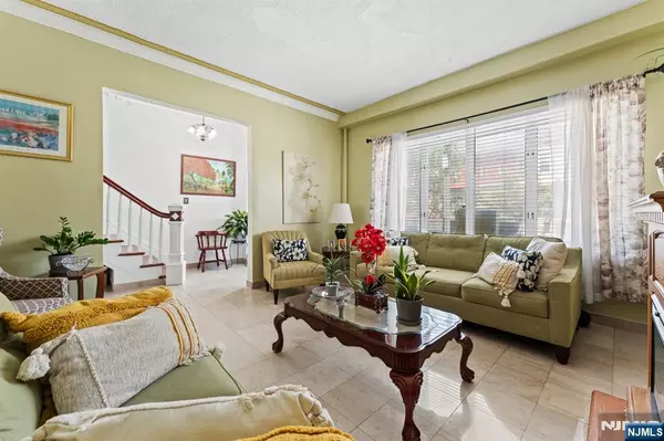 215 Jane ST, Weehawken, NJ 07086