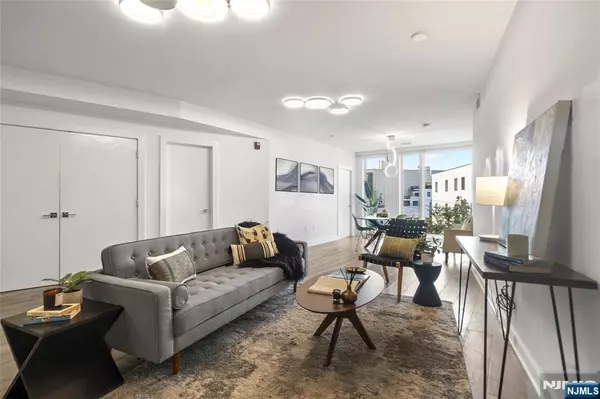 367 3rd ST #401, Jersey City, NJ 07302