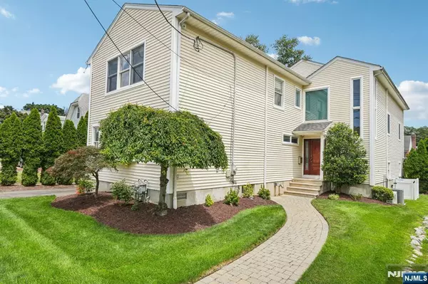 230 High Mountain RD, North Haledon, NJ 07508