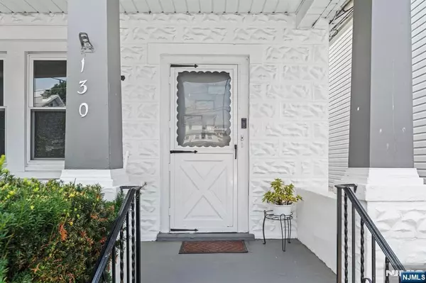 Belleville, NJ 07109,130 Linden AVE