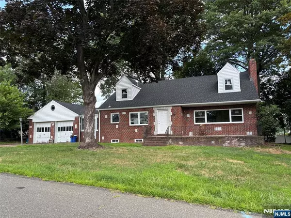 30 Birch ST, Emerson, NJ 07630