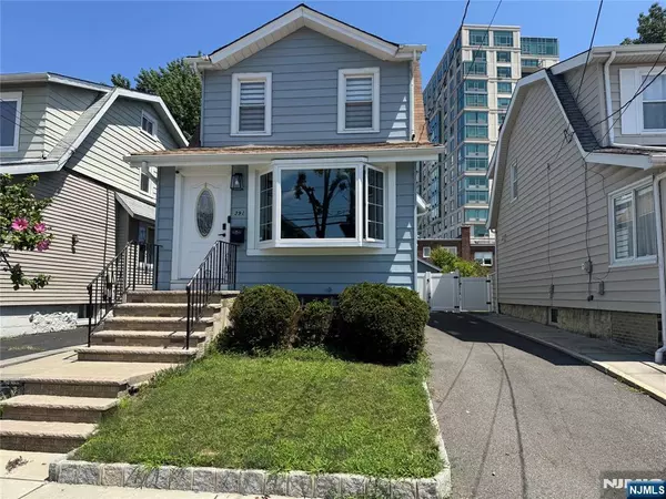 391 Columbia AVE, Cliffside Park, NJ 07010