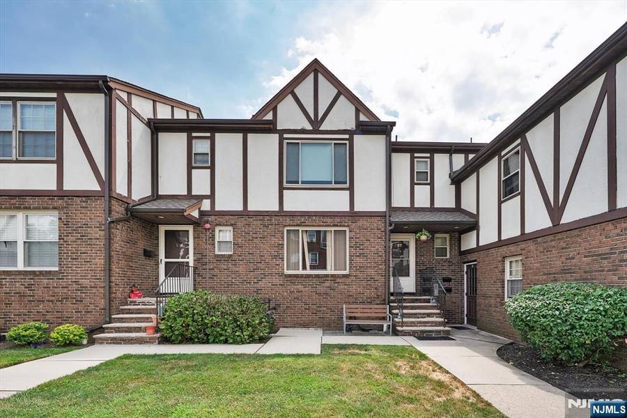 78 W Hudson AVE #C3, Englewood, NJ 07631