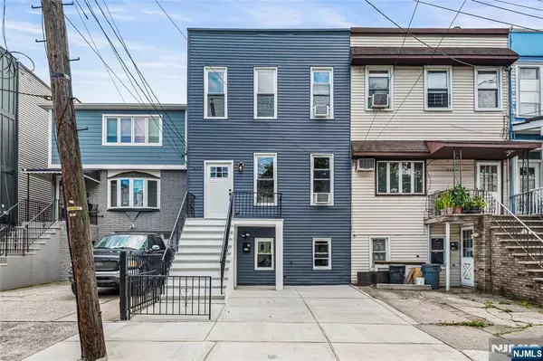 213 Hutton ST, Jersey City, NJ 07307