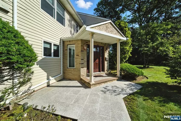 Hillsdale, NJ 07642,7 Stony Ridge DR