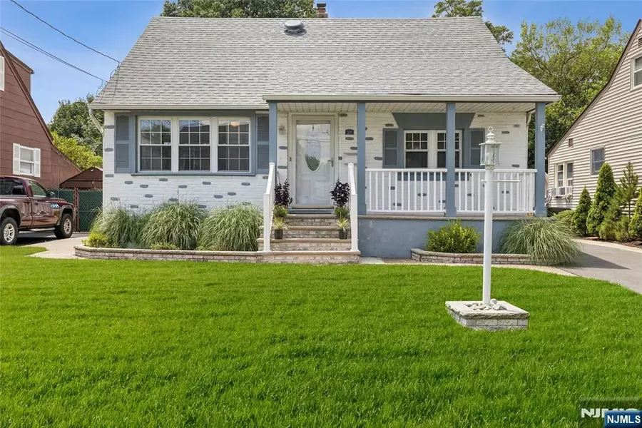 339 W Passaic AVE, Rutherford, NJ 07070