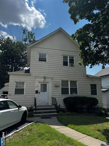 684 Edgewater AVE #1, Ridgefield, NJ 07657