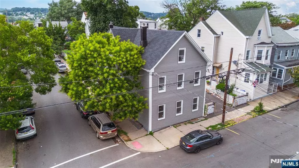 48 N York ST, Paterson, NJ 07524