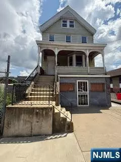 134 Hickory ST, Orange, NJ 07050
