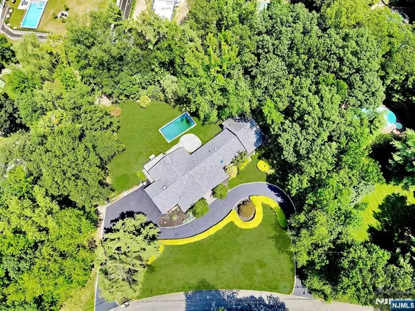 203 Leroy ST, Tenafly, NJ 07670