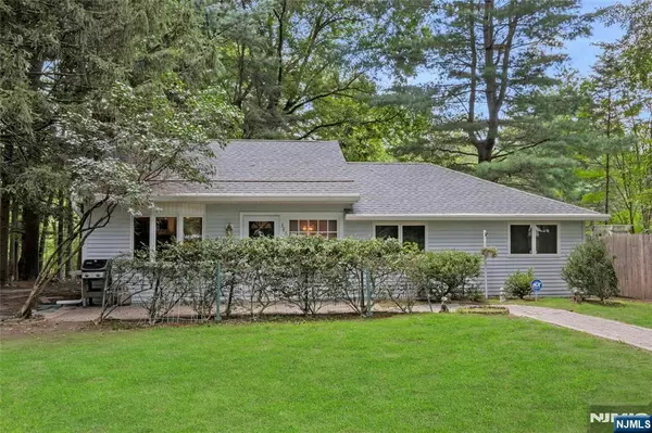 386 Sunset, River Vale, NJ 07675