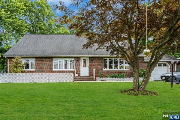 84 Two Bridges RD, Fairfield, NJ 07004