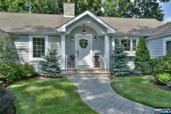 Wyckoff, NJ 07481,550 Overlook DR
